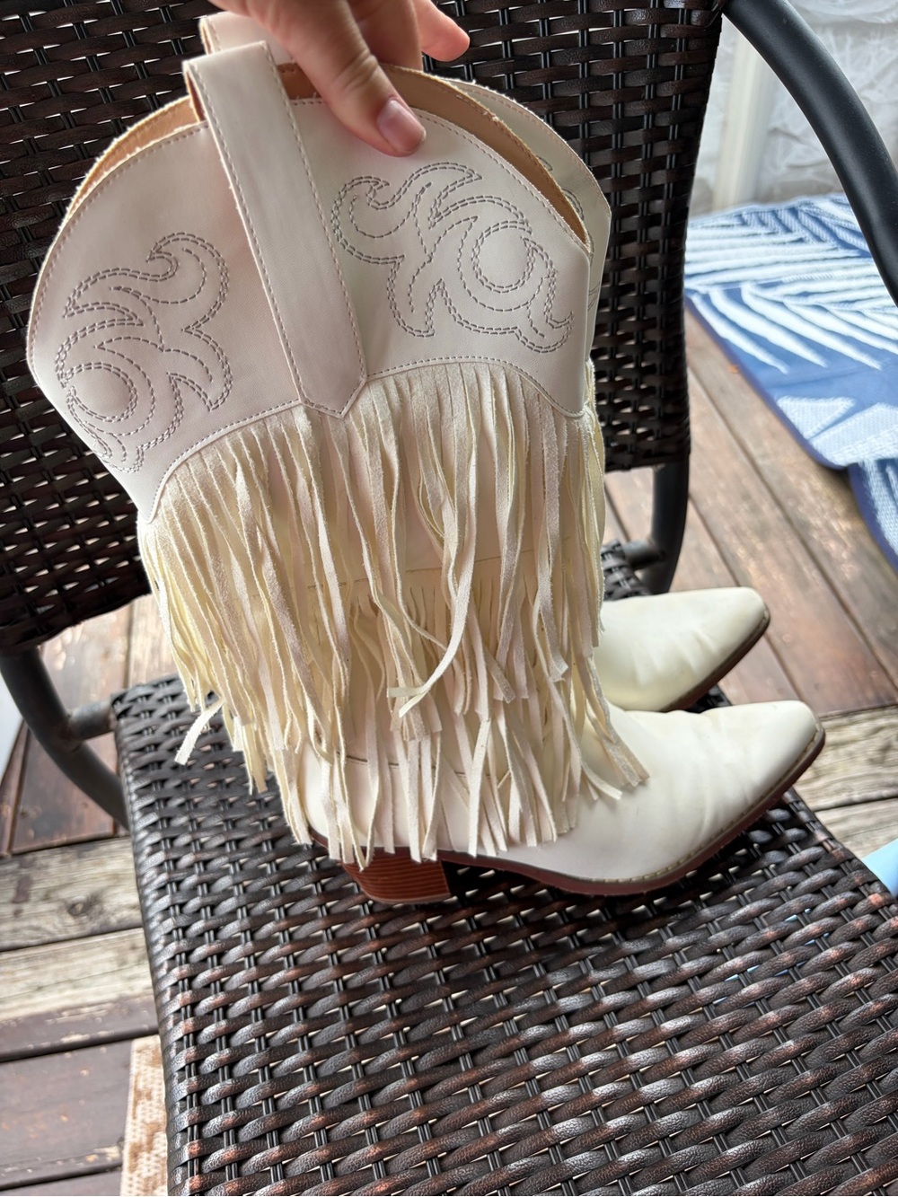 SHEIN Cream Fringe Western Cowgirl Boots